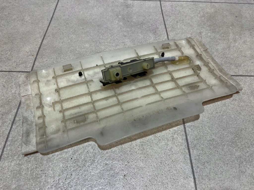 Купити Mercedes w221 pompowana подушка сидіння bdb стан