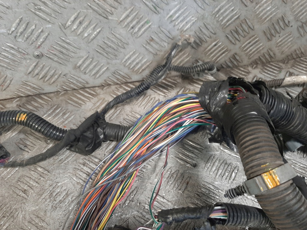 фото №11, Chevrolet silverado 5.3 12r жгут отсек двигателя