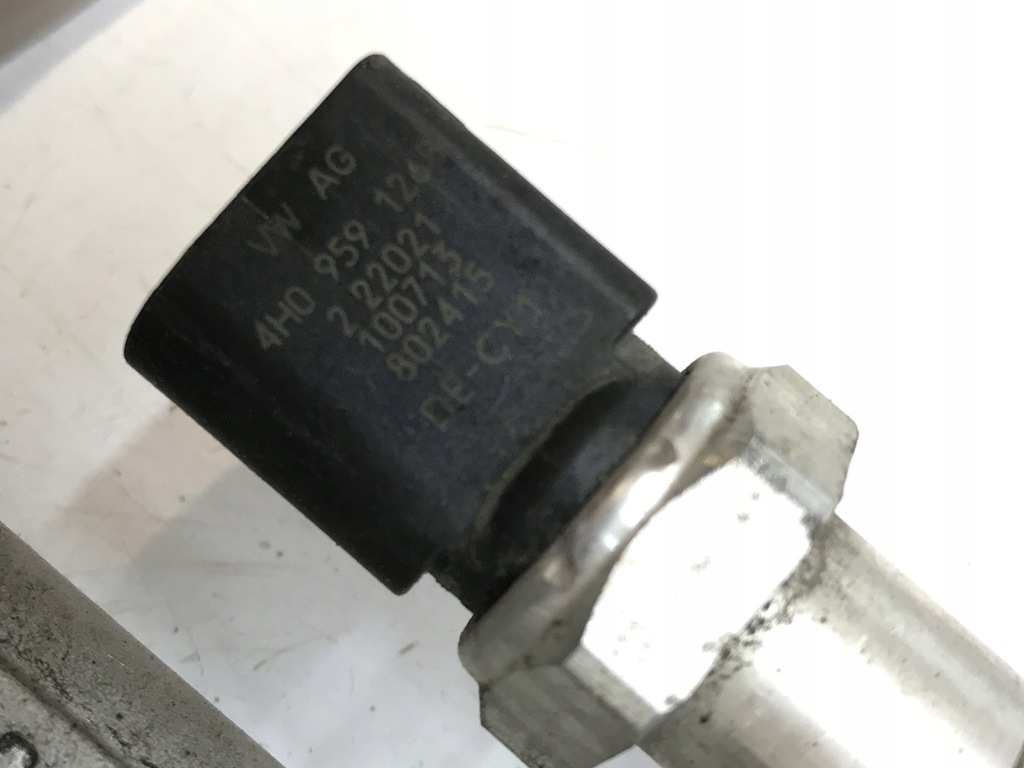 фото №7, Audi a4 s4 b9 конденсатор радиатор кондиционера 8w0816411s