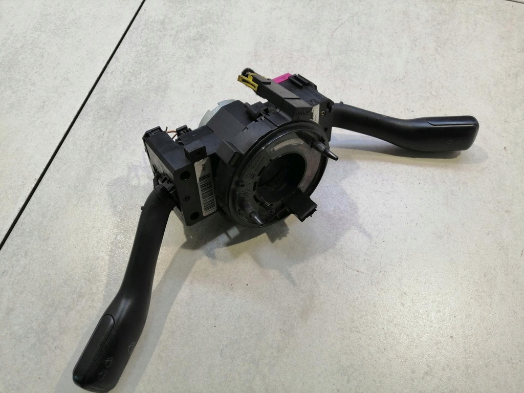 фото №13, Переключатель комбинированный fabia i 1.9 sdi 8l0953513g