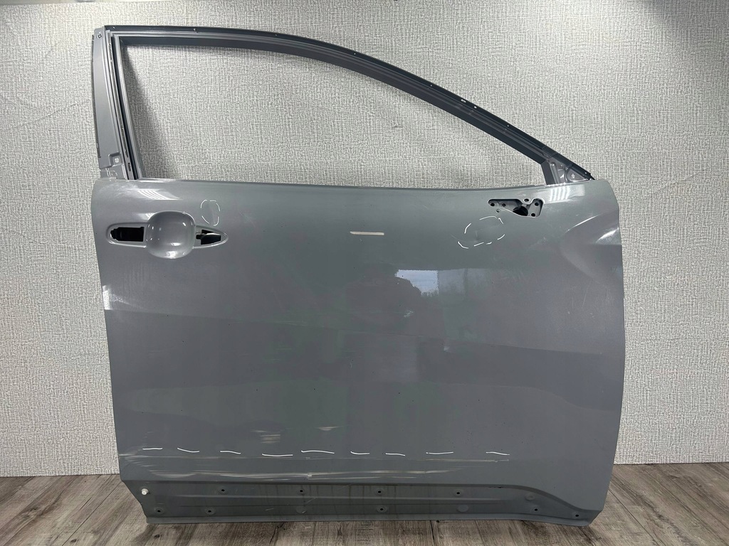 фото №1, Toyota corolla cross 2020- дверь правая перед