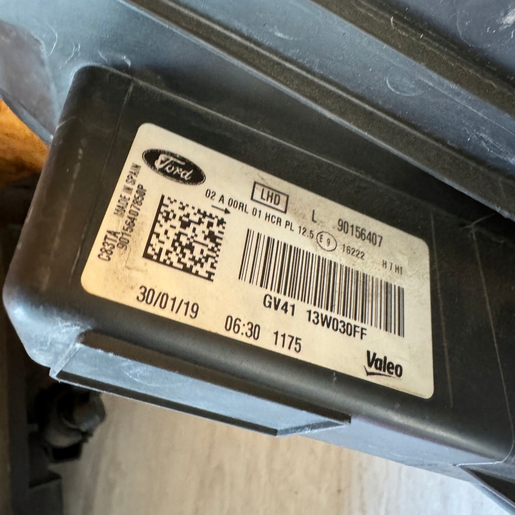 Фара левая правый  фонари передние комплект ford kuga 2 mk2 рестайлинг  led 2019 год Доставка