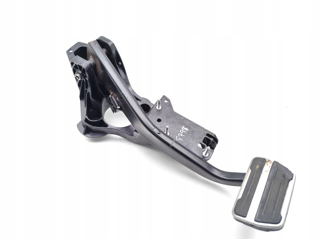 фото №2, Land rover range rover evoque педаль тормоза 1.5 p300e hybrid 4x4 18288m01