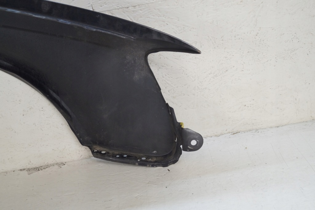 Audi a4 b7 крила ліва перед колір lz7l Недорого