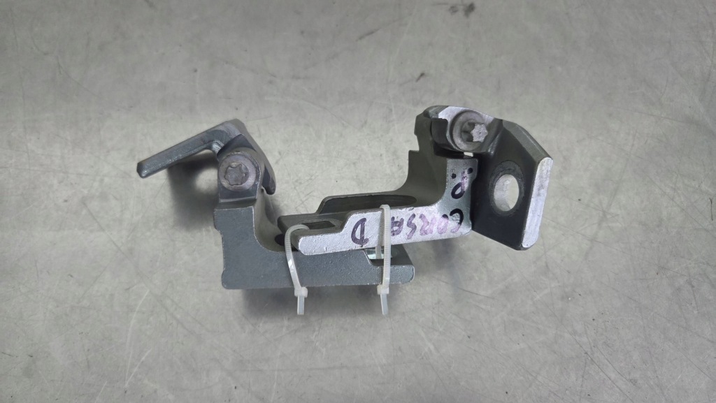 фото №1, Opel corsa d петля петлі двері передніх правих нижній верхній kpl m: 7191