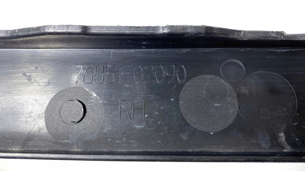 фото №8, Спойлер молдинг бампера toyota corolla перед pr