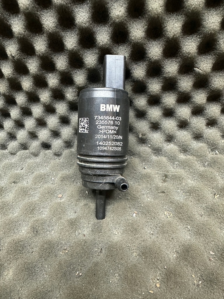фото №1, 7345844 помпа распылителя bmw f10