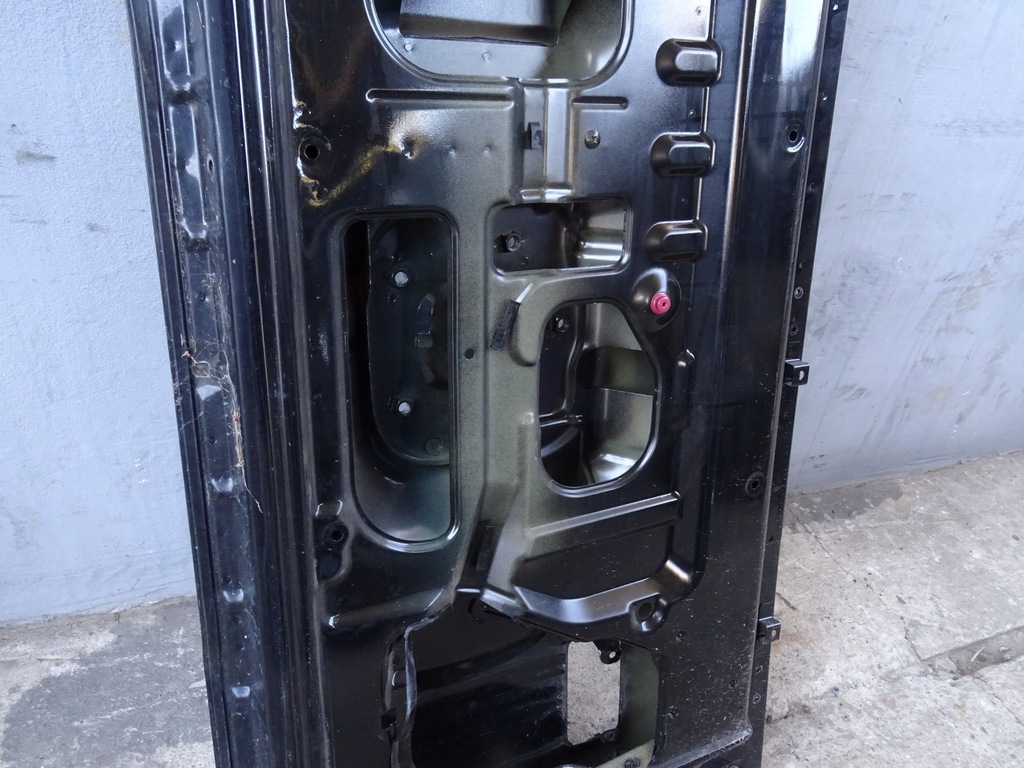 фото №12, Suzuki jimny кришка багажника борт багажника 01r