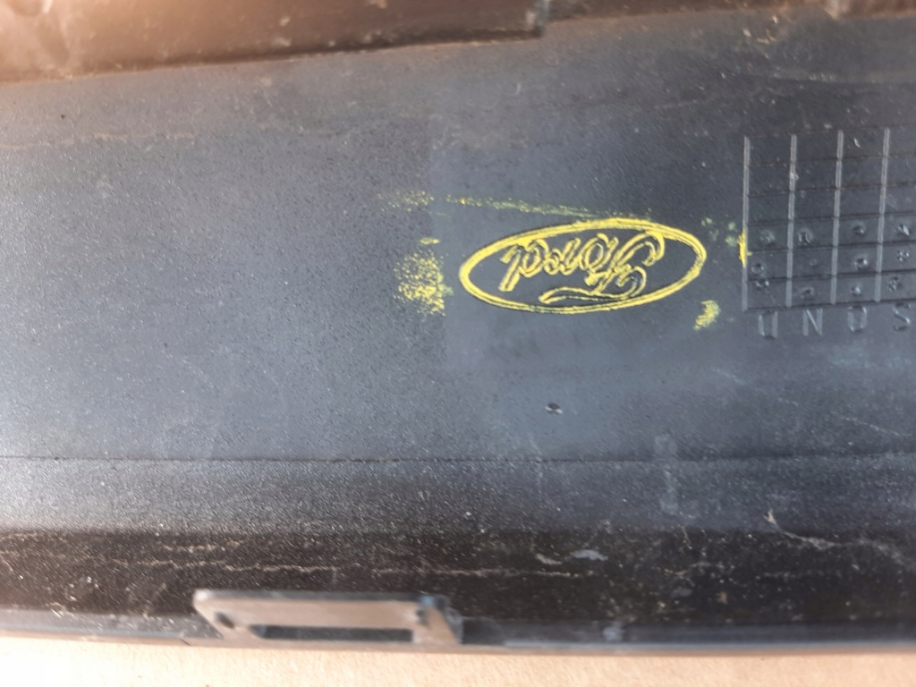 Решётка средняя молдинг ford kuga mk2 рестайлинг  13-17 st Доставка