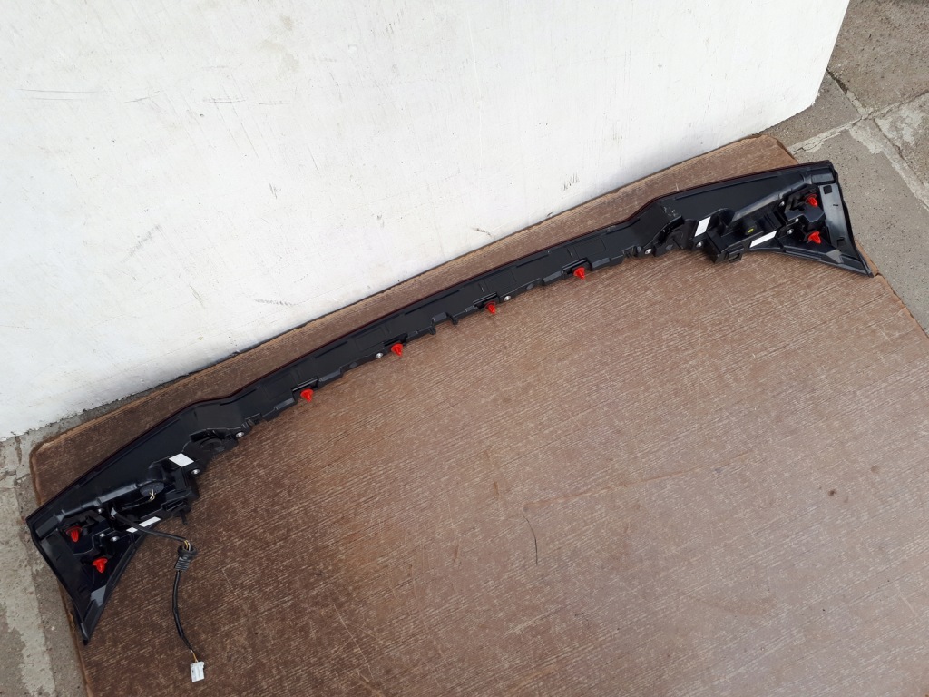 Lexus ux 250h 19-23 накладка задня лампа середня w кришка Зі Шроту