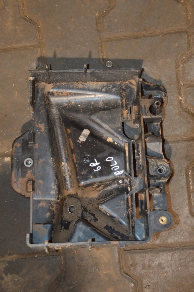 фото №1, Vw polo 6r основа акумулятор 6q0915331d