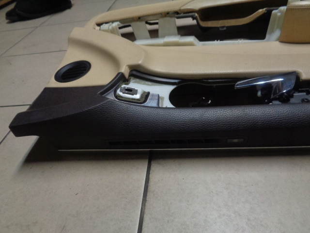 фото №9, Обшивка двері лівий перед vw phaeton шкіра