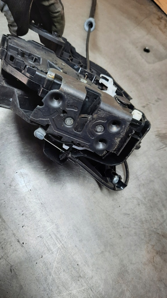 фото №4, Замок дверь правый задняя 10 pin volvo v50 04-12r