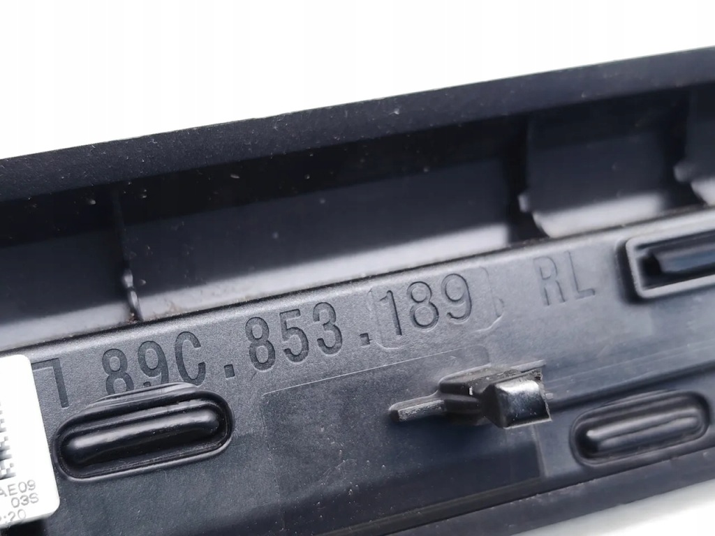 фото №7, Audi q4 рамка панелі приладової панелі 2024 suv 4/5dr 89c853189 23-24