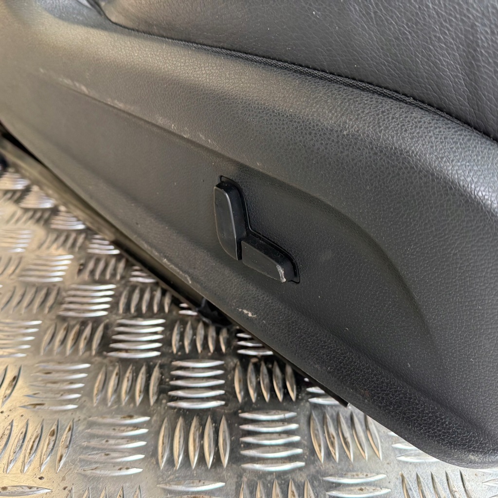 фото №4, Сидіння заднє сидіння комплект mercedes c-klasa w205 coupe 2016 rok