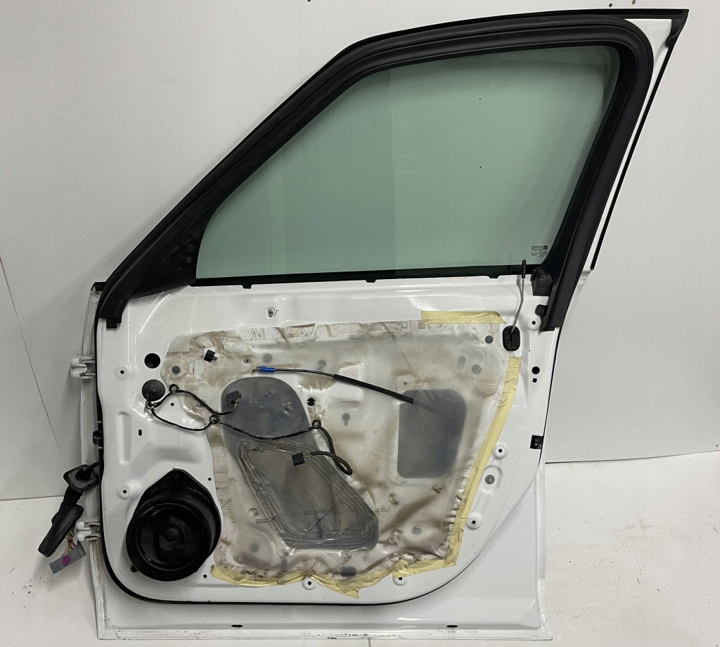 Двері перед передні праве opel zafira c 12- в Україні