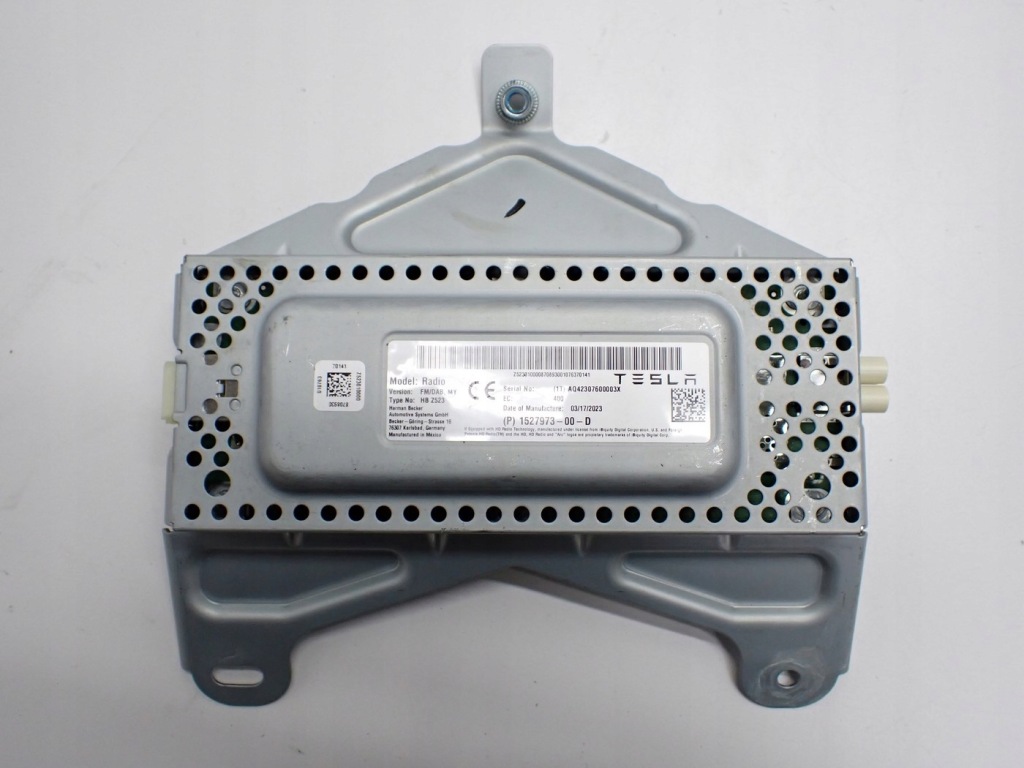 Купити Модуль блок керування радіо 1527973-00-d tesla model y 23r