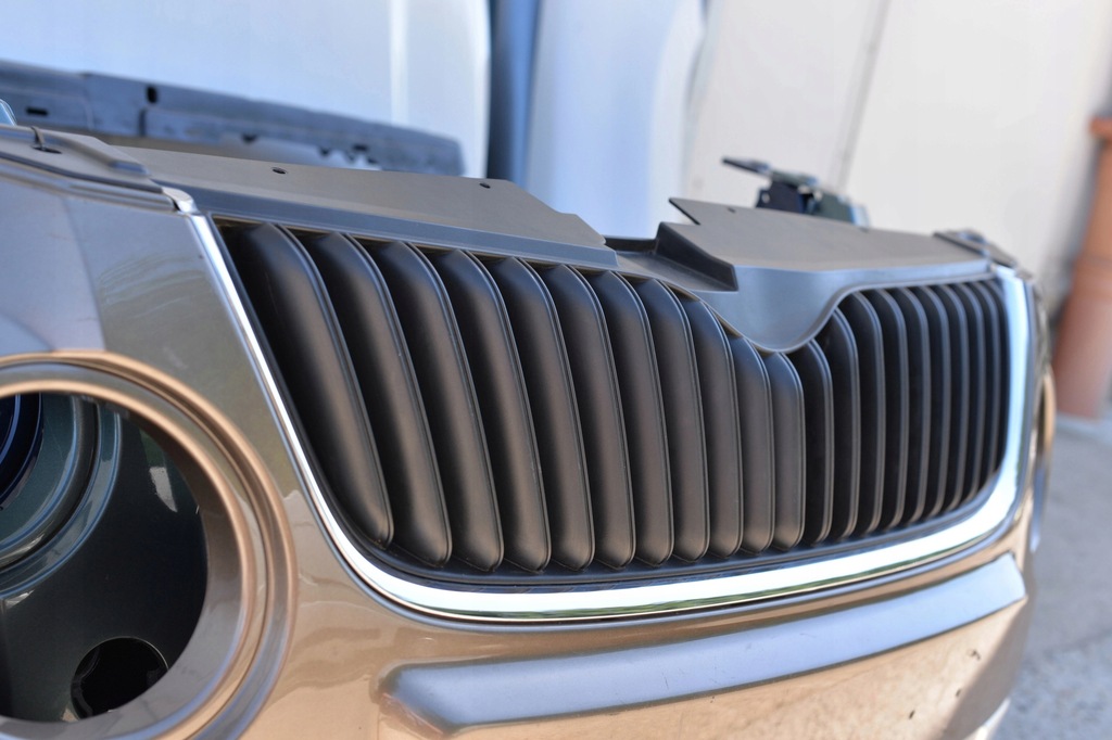 фото №14, Капот бампер решітка радіатора крила pas лампа h7 ксенон балка skoda yeti 2008-