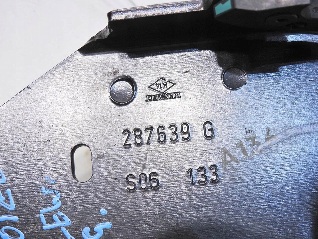 фото №7, Кронштейн сиденье левый задняя iii ряд grand scenic ii