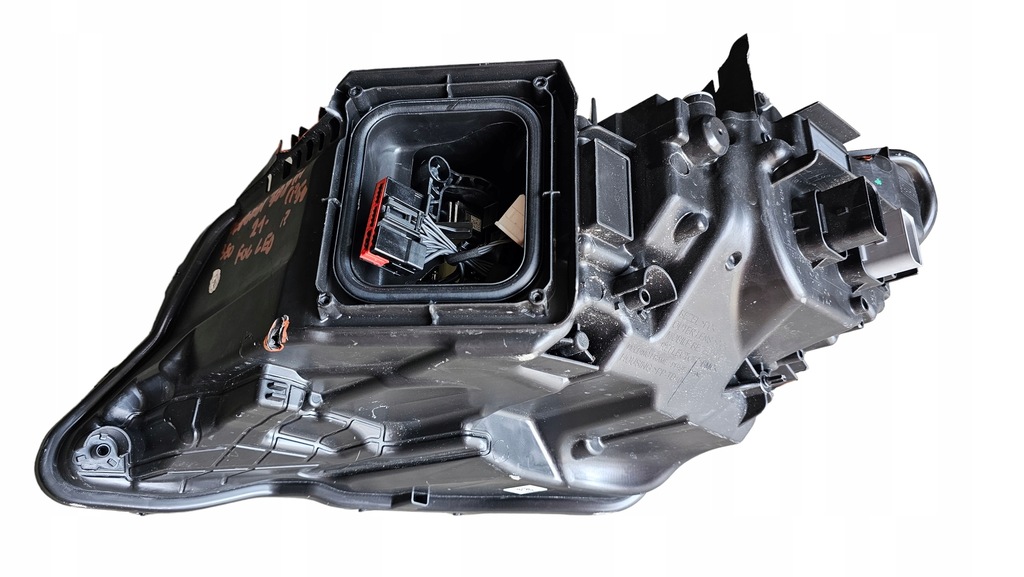 фото №13, Лампа правая перед led peugeot 308 iii t10 9849116280