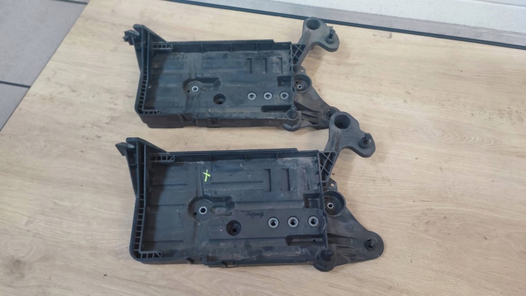 Купить Крепление аккумулятора volkswagen t-roc 5q0915321k