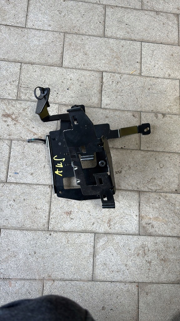 фото №1, Кронштейн кронштейн renault austral 241378352r