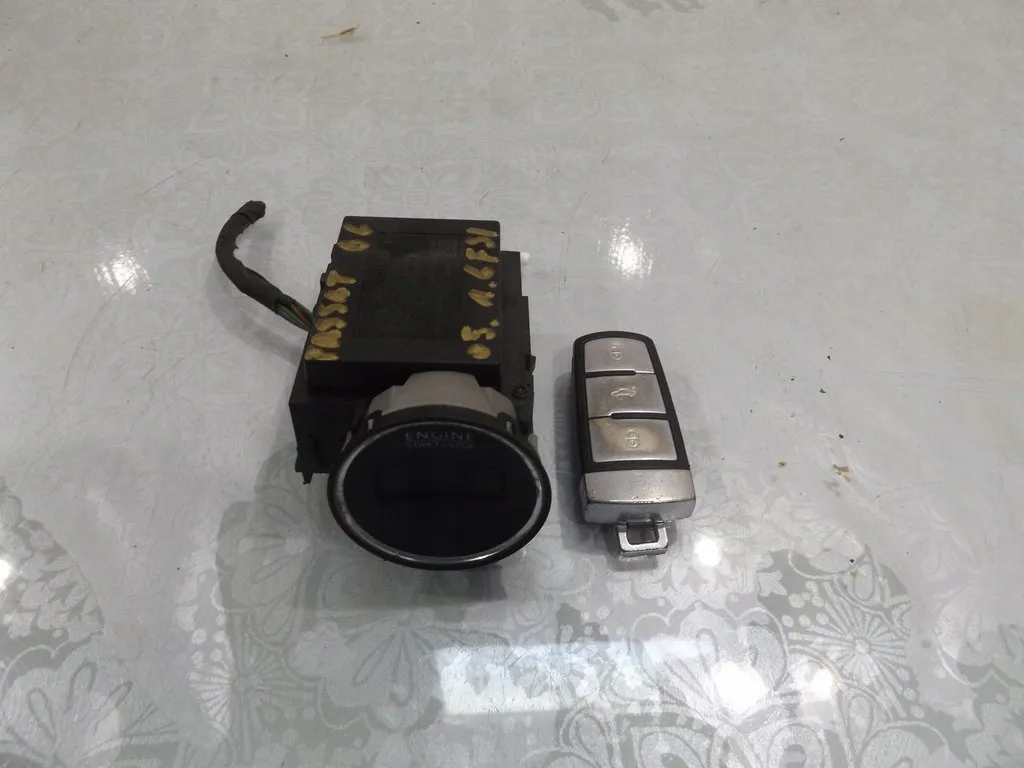 фото №1, Passat b6 замок зажигания ключ