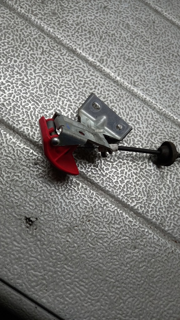 фото №7, Трос открывания капот volvo c30 06-13r