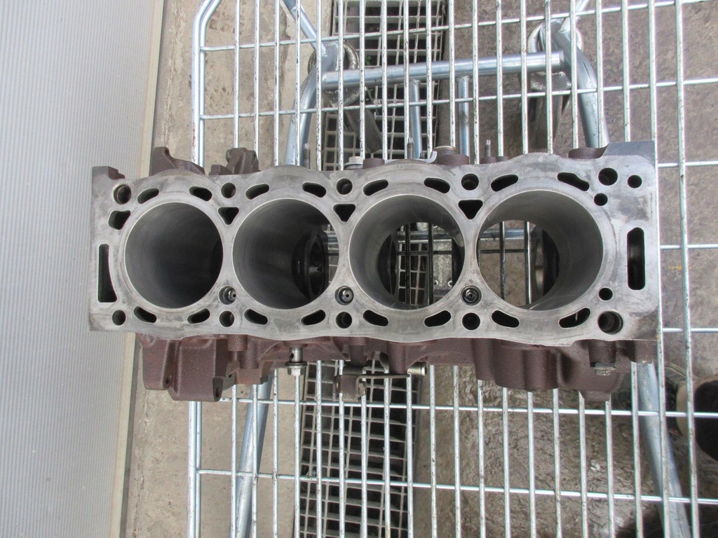 фото №8, Ford kuga i mk1 2.0 tdci 140km ufda блок двигателя