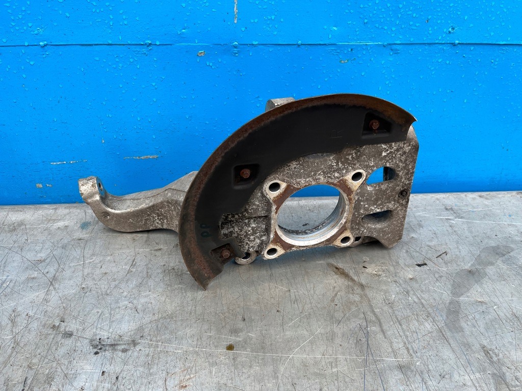 фото №1, Lincoln navigator ii 03- поворотный кулак правый перед