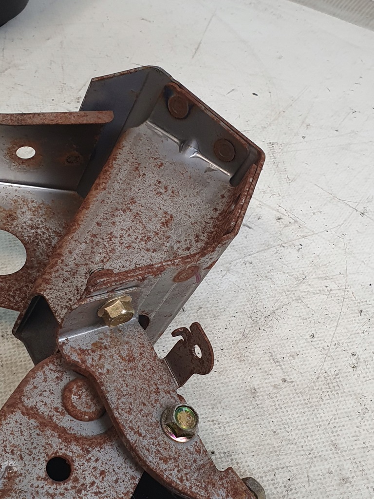 фото №10, Педаль тормоза mazda 6 i gg 02-05r.