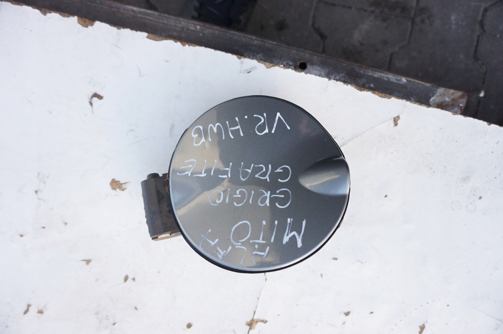 Купити Кришка заливної пального alfa romeo mito grigio graphite