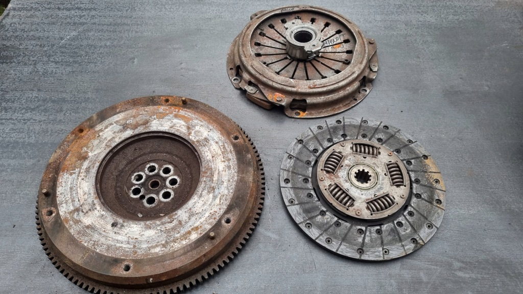 Купить Renault mascott mascot 3.0 колесо маховик диск прижим комплект