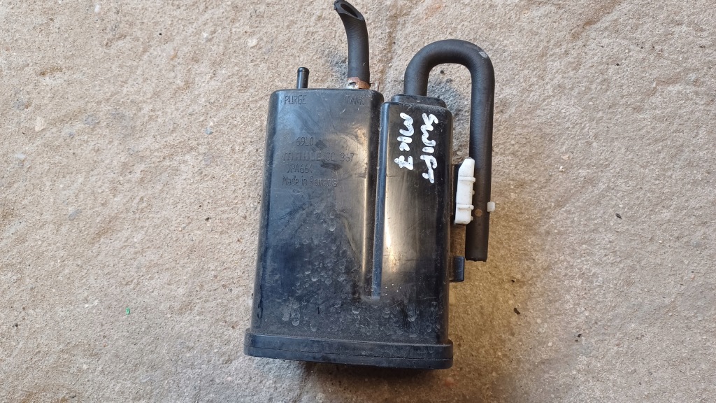 фото №1, Suzuki swift mk7 фильтр угольный корпус