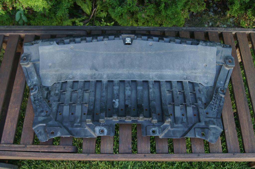 фото №5, Защита бампера mercedes e klasa 213 нижняя защита бампера идеальное состояние