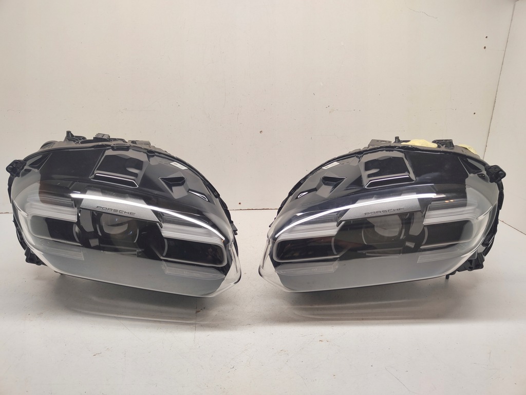фото №1, Porsche taycan 9j1 комплект лампа full led pdls+