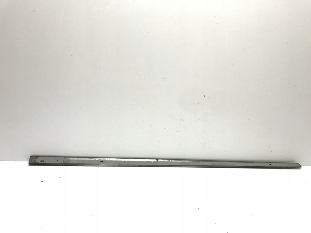 фото №9, Молдинг дверь уплотнитель задняя mercedes v295 eqs