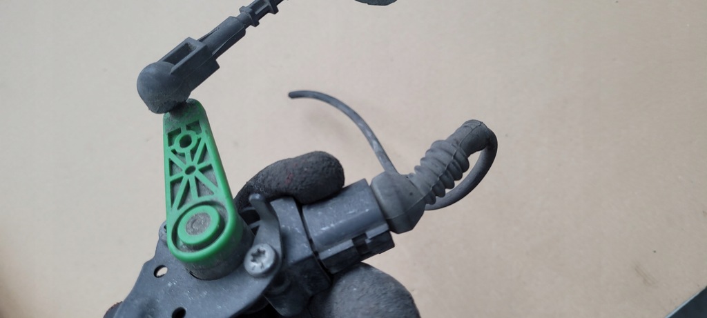 фото №8, S6 c7 4g lift a6 датчик выравнивание лампа левый задняя s7 4g a7