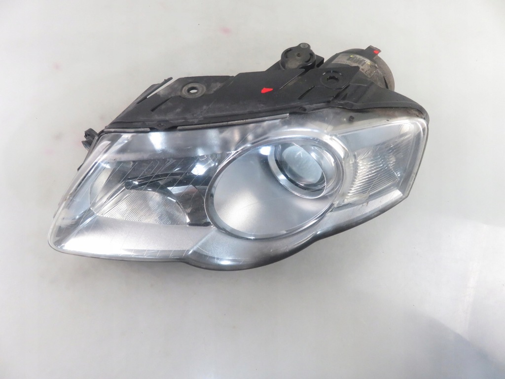 фото №8, Лампа левая передняя vw passat b6 3c0941005t