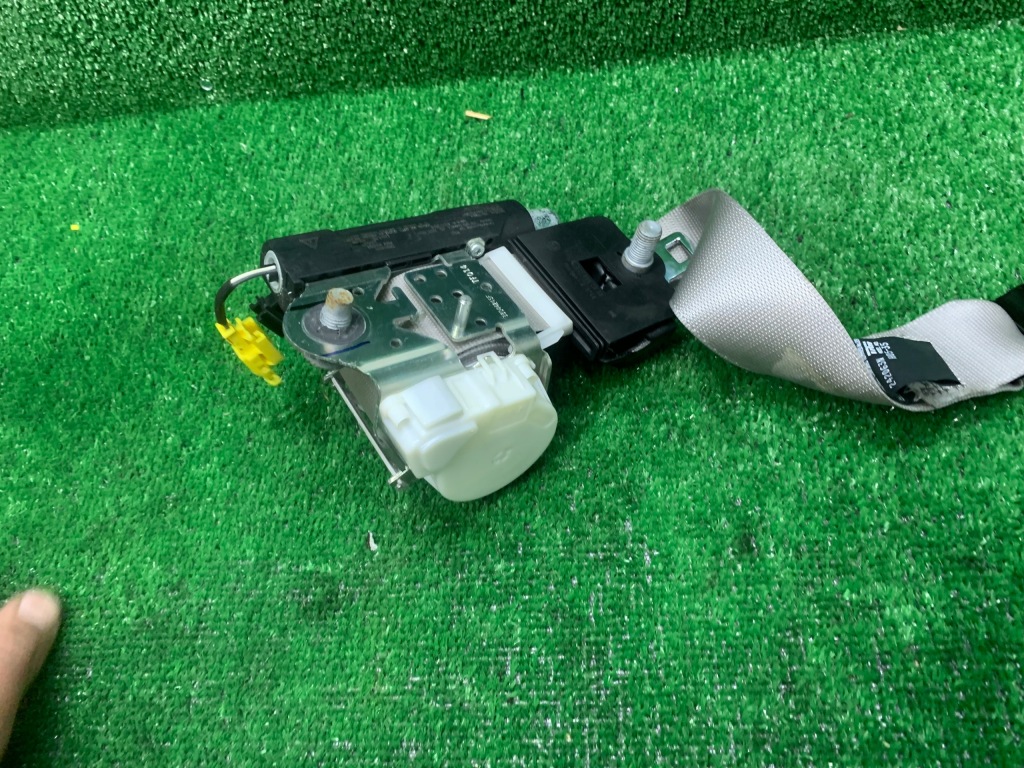 Mercedes-benz r w251 ремінь лівий задній задній 3 ряд a2518600585 Доставка