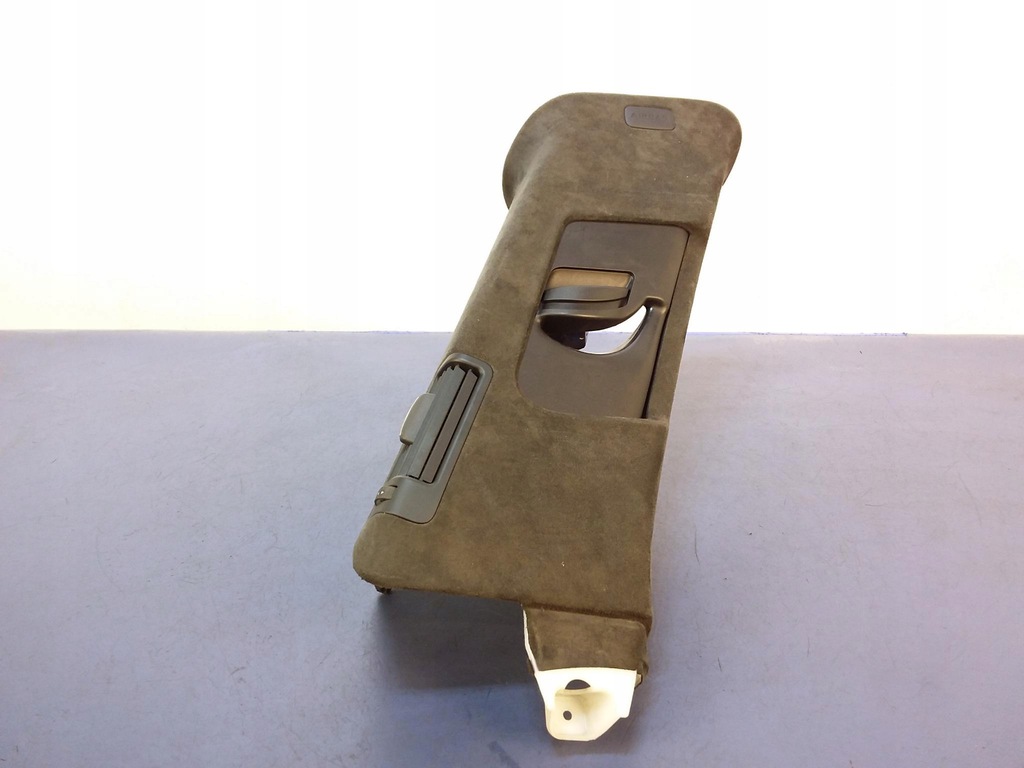 фото №1, Audi q7 4l защита стойка задняя левый sline alcantara