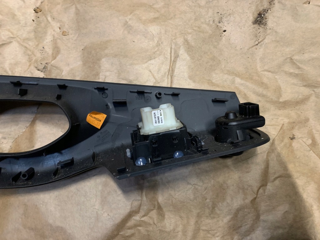 фото №12, Trafic iii vivaro b ручка двері кнопка вікон