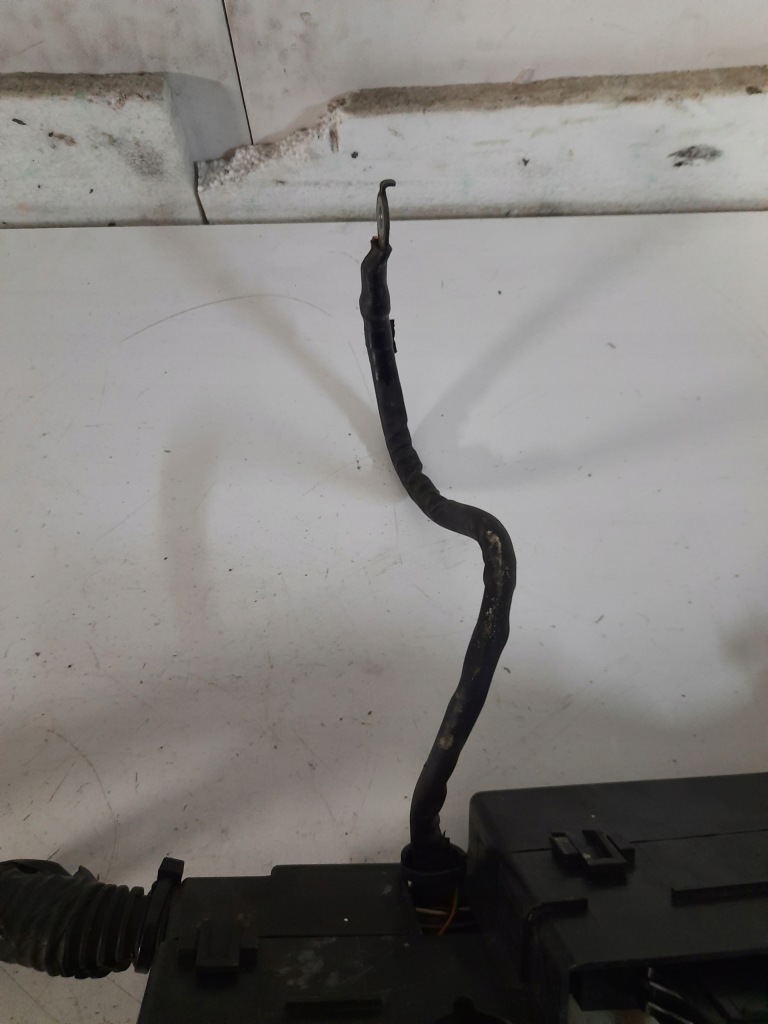 фото №4, Коробка запобіжників ford cmax