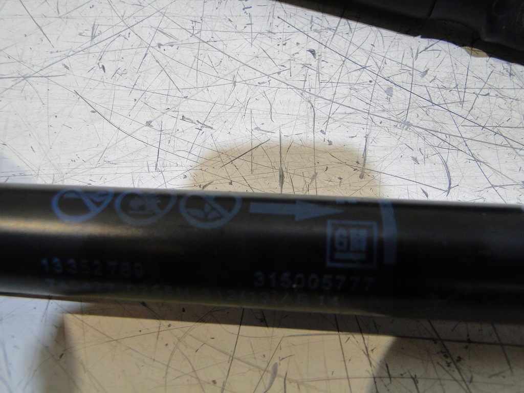 фото №9, Opel adam привод амортизатор крышки задняя задний 13352789