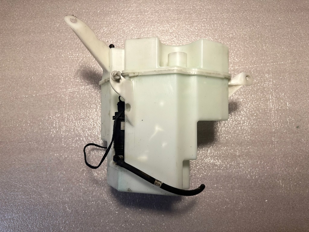 фото №5, Volvo v40 бак жидкость омывателя