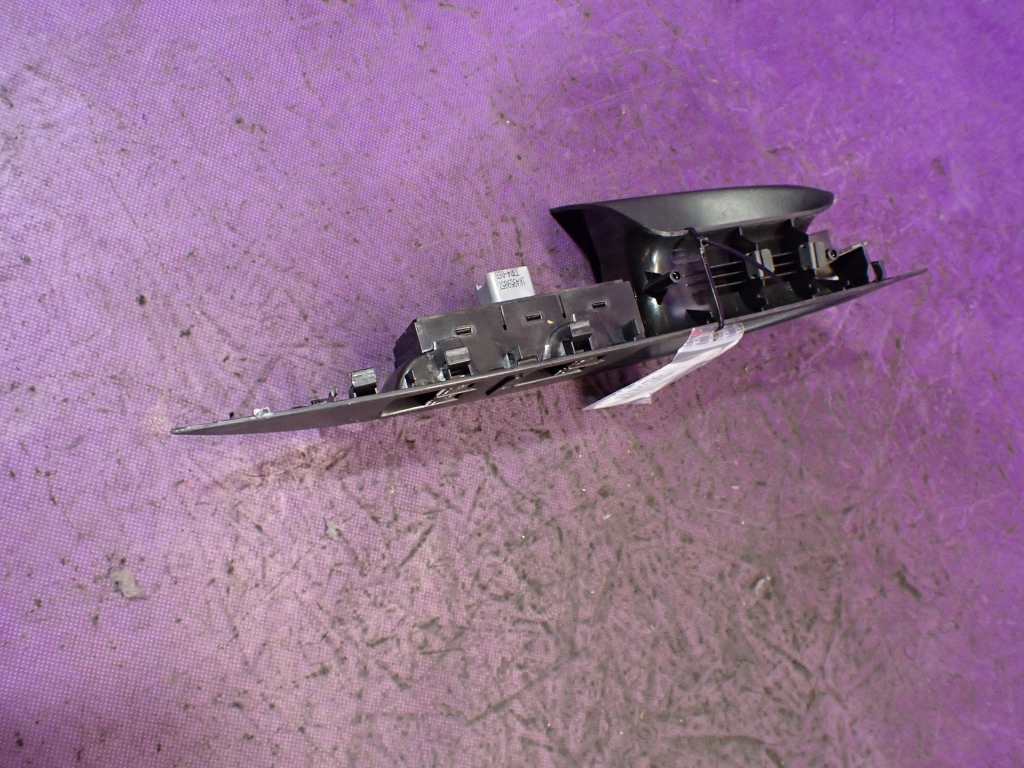 фото №6, Toledo iii 3 04- перемикач панель вікон лівий перед 1k4959857 5p1867171a