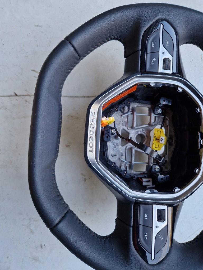 фото №6, Воздуховод кожа мультифункция peugeot 208 ii 2008 ii