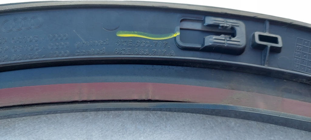 фото №10, Audi e tron левая молдинг крыла перед 4ke853717a