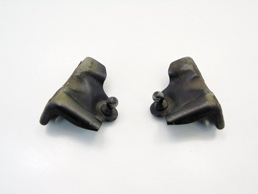 фото №4, Кронштейн шаровая опора шкворень амортизатор багажника renault modus 2007