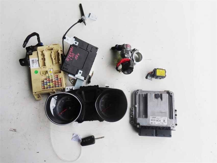 фото №1, Набір стартовий hyundai i30 ii 1.6 crdi лічильник bcm бортовий комп'ютер